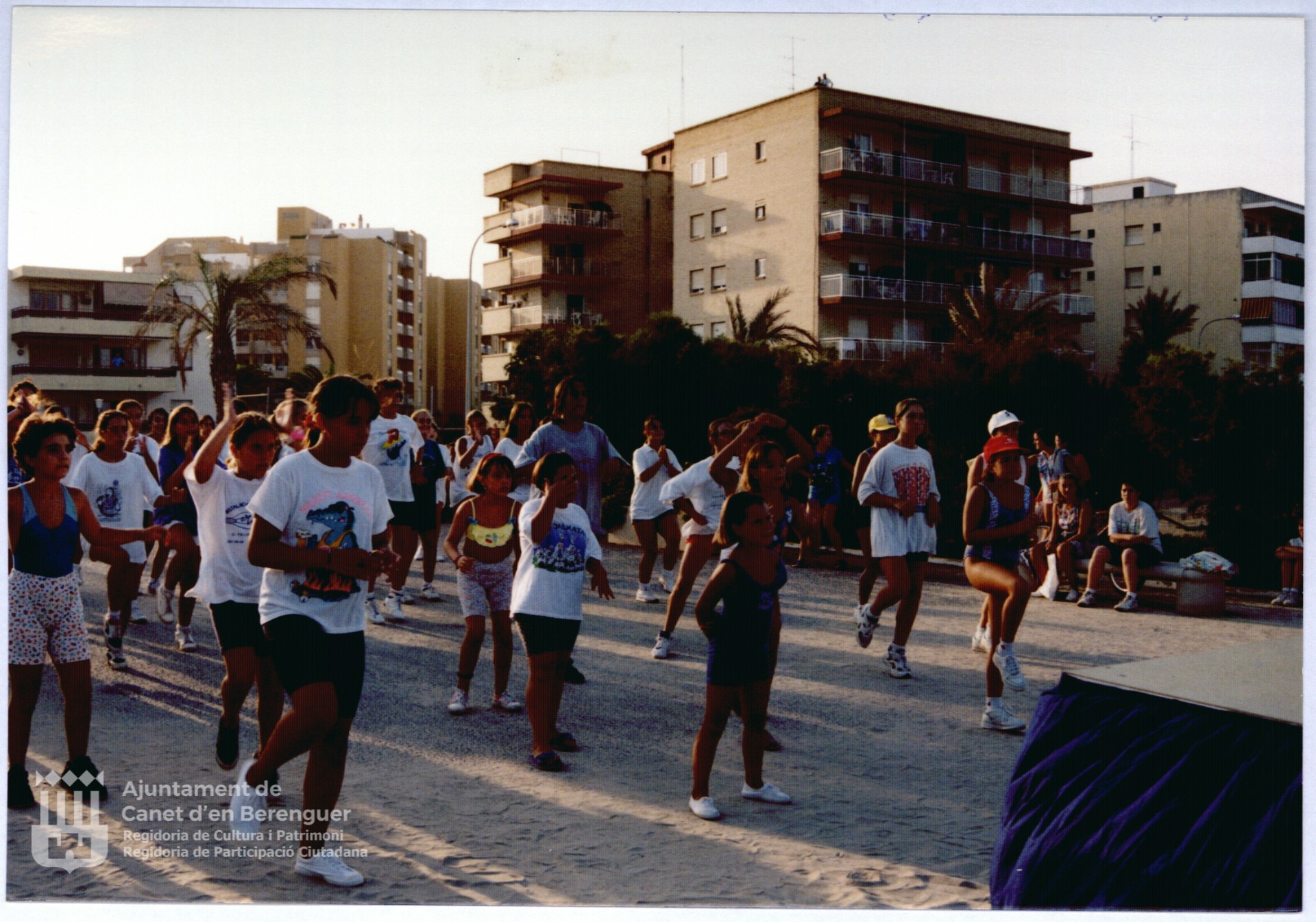 Activitat esportiva en pàrquing Rte. Sant Jordi